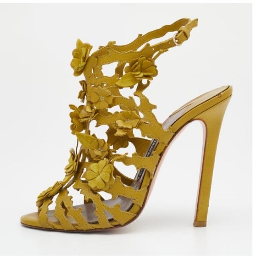 🧵Tom Ford Heels Mustard Yellow Floral Slingbacks  Size 39 / US 8.5 Women's